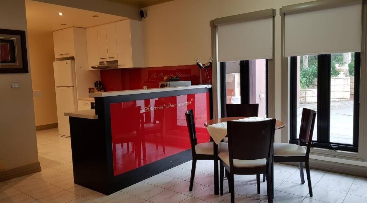 The Camperdown Mill Aparthotel Екстериор снимка