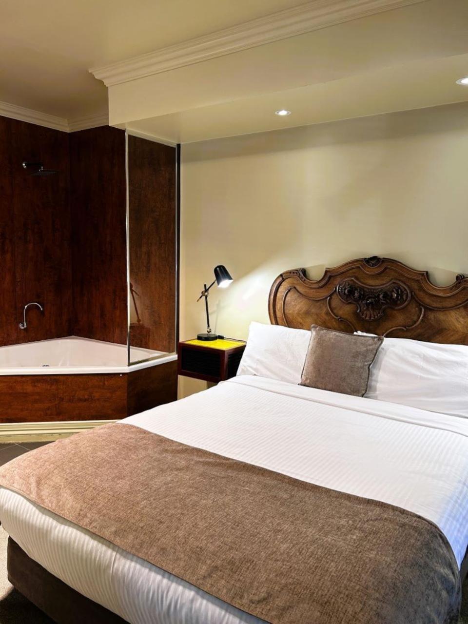 The Camperdown Mill Aparthotel Екстериор снимка