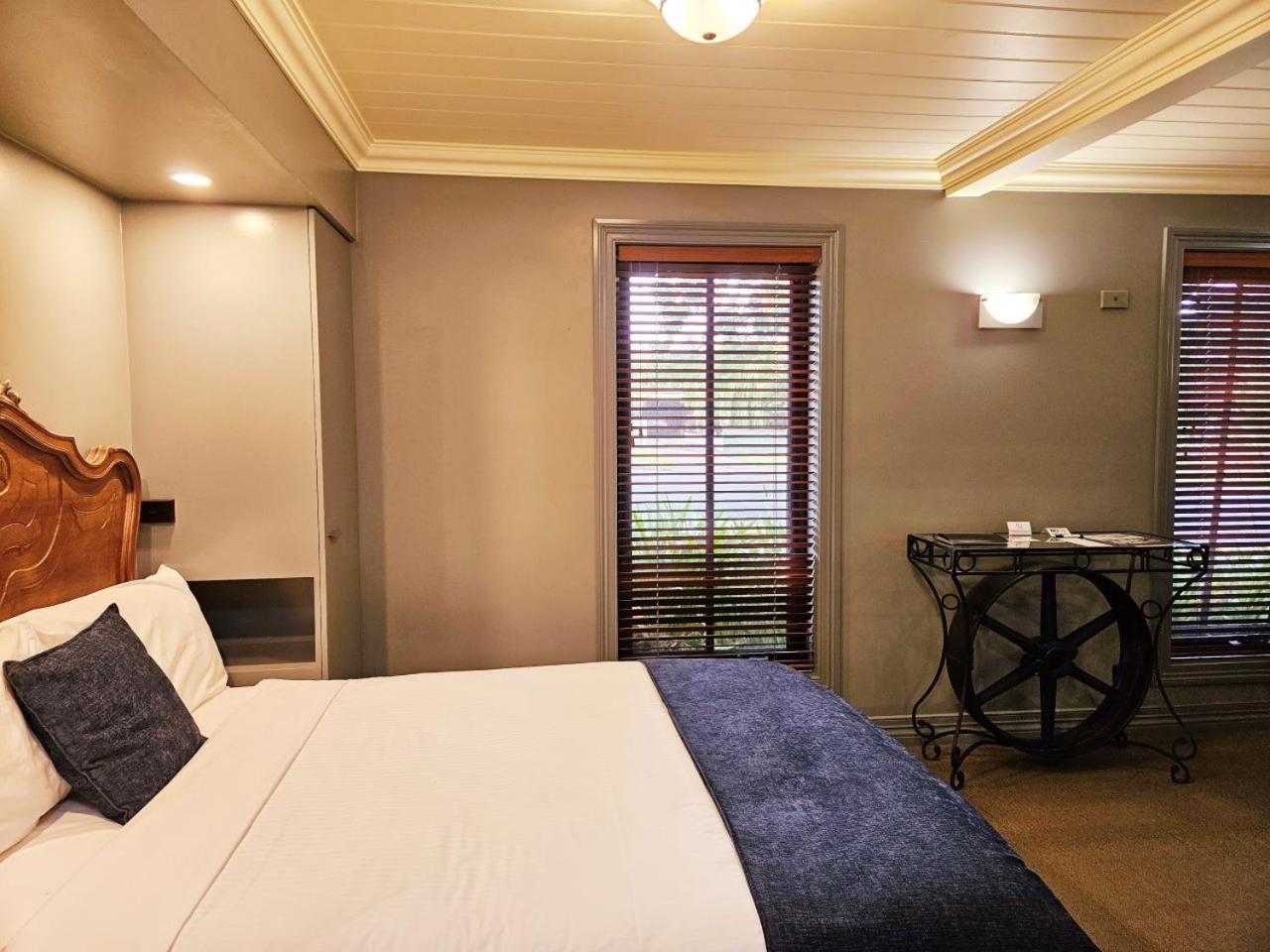The Camperdown Mill Aparthotel Екстериор снимка