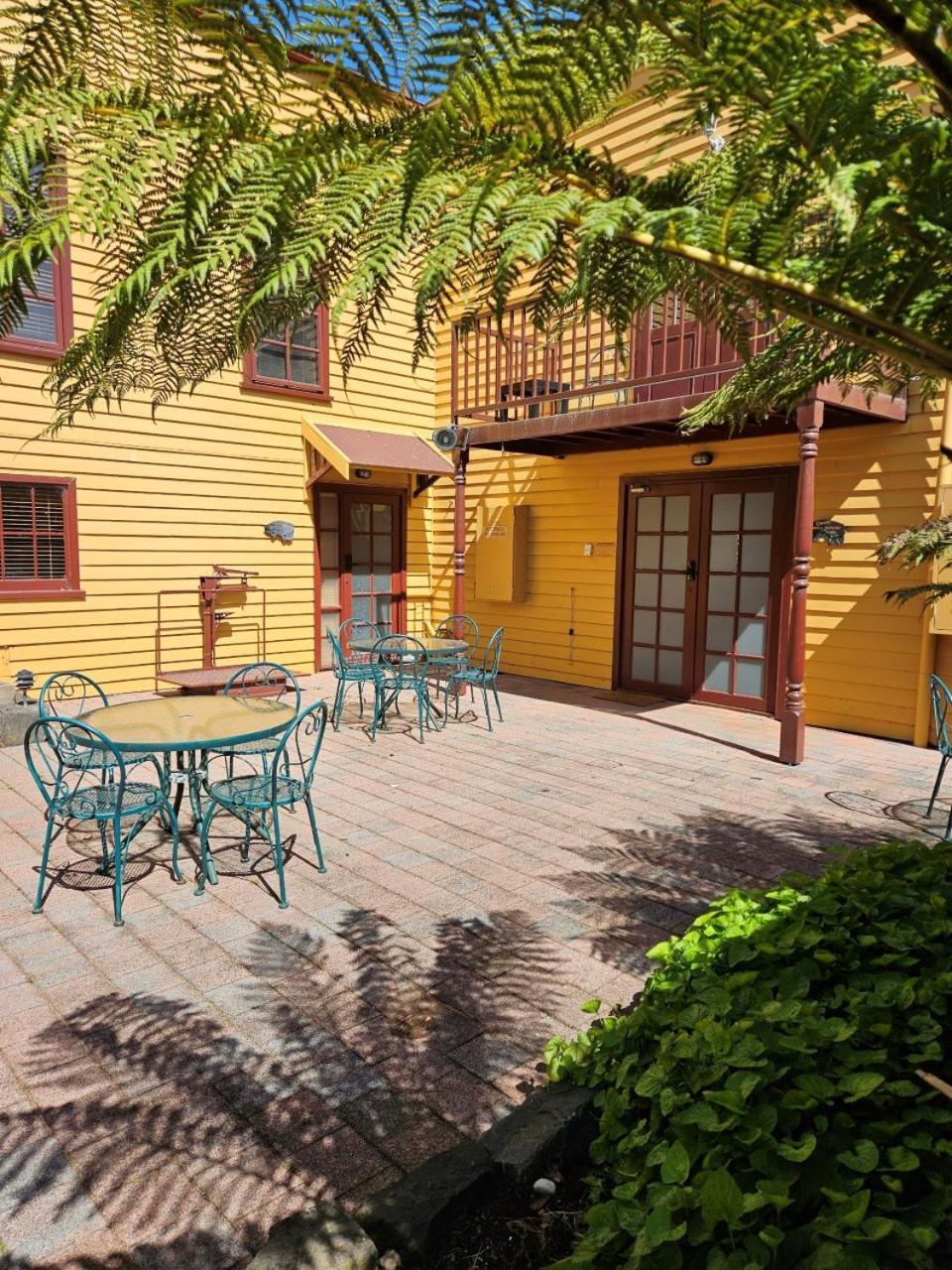 The Camperdown Mill Aparthotel Екстериор снимка