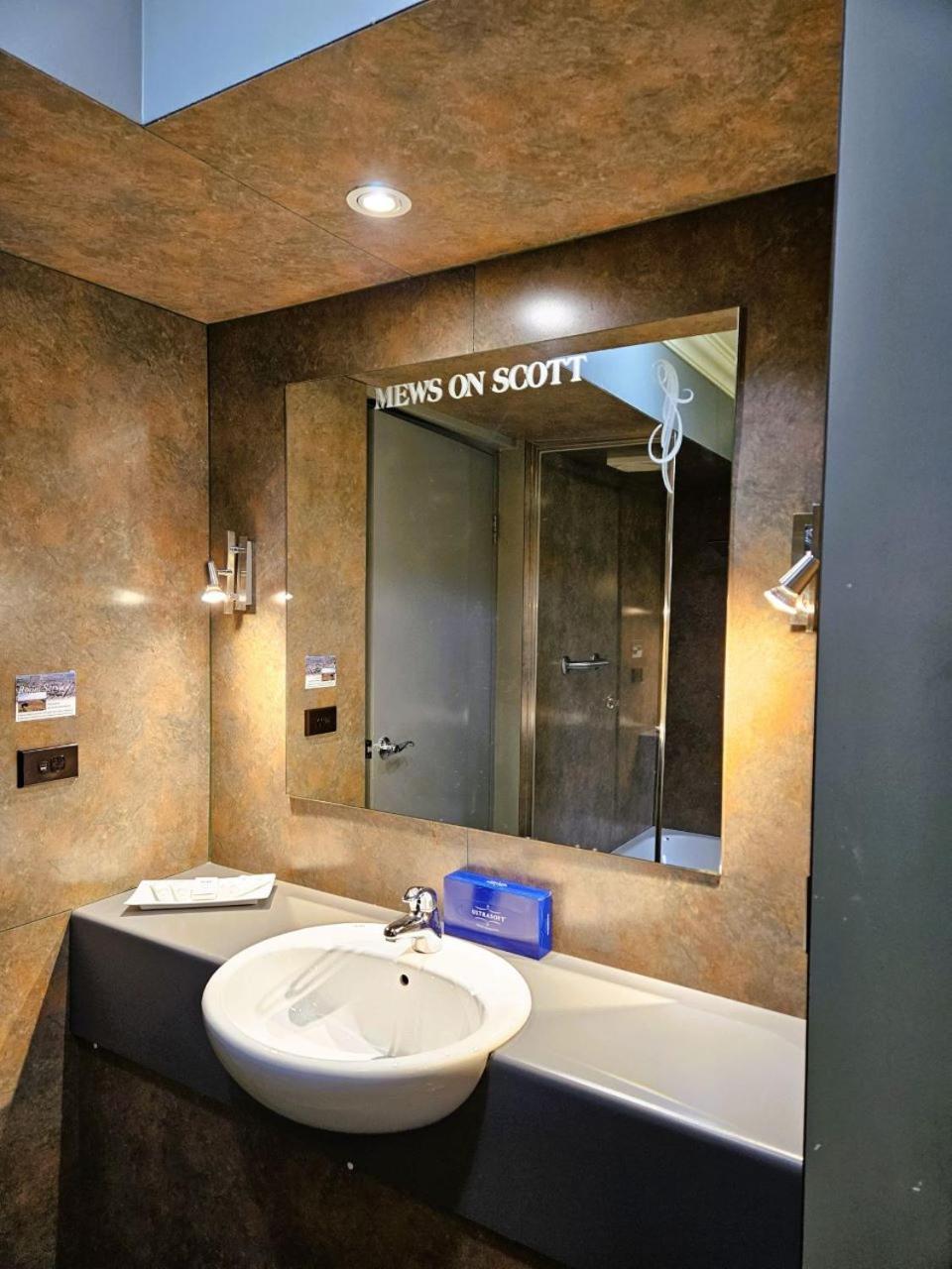 The Camperdown Mill Aparthotel Екстериор снимка